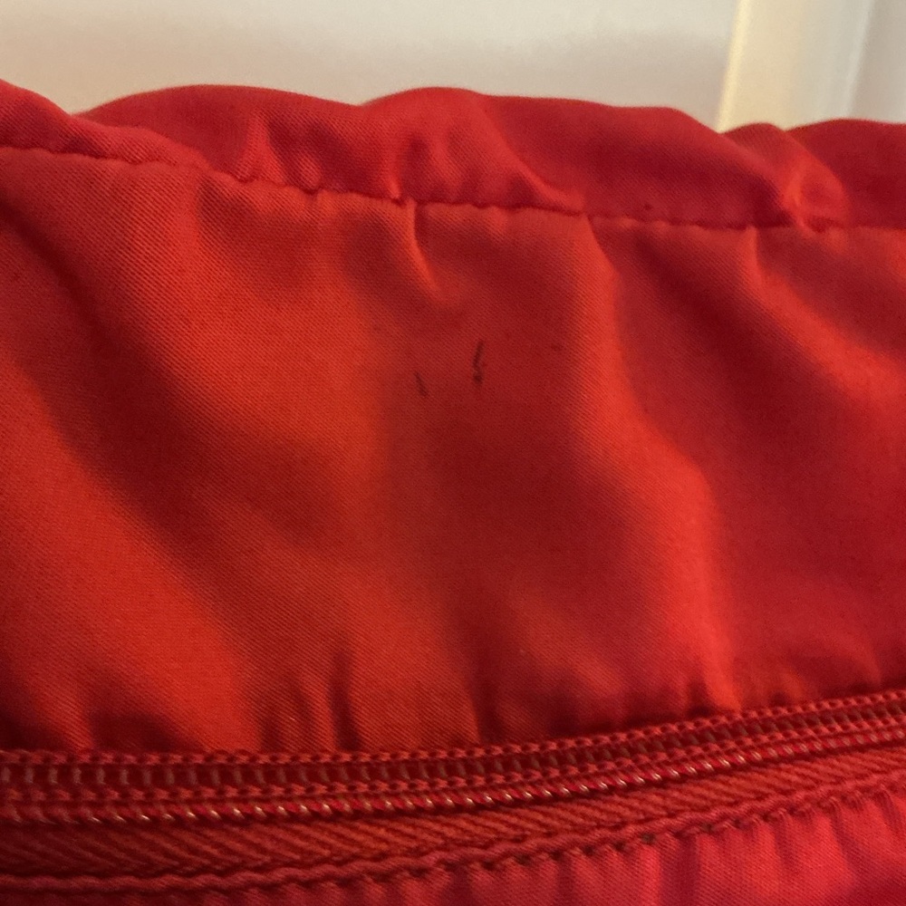 PRADA Nylon Red Messenger Crossbody Bag w/ Shoulder Strap Vintage Authentic - Picture 12 of 16